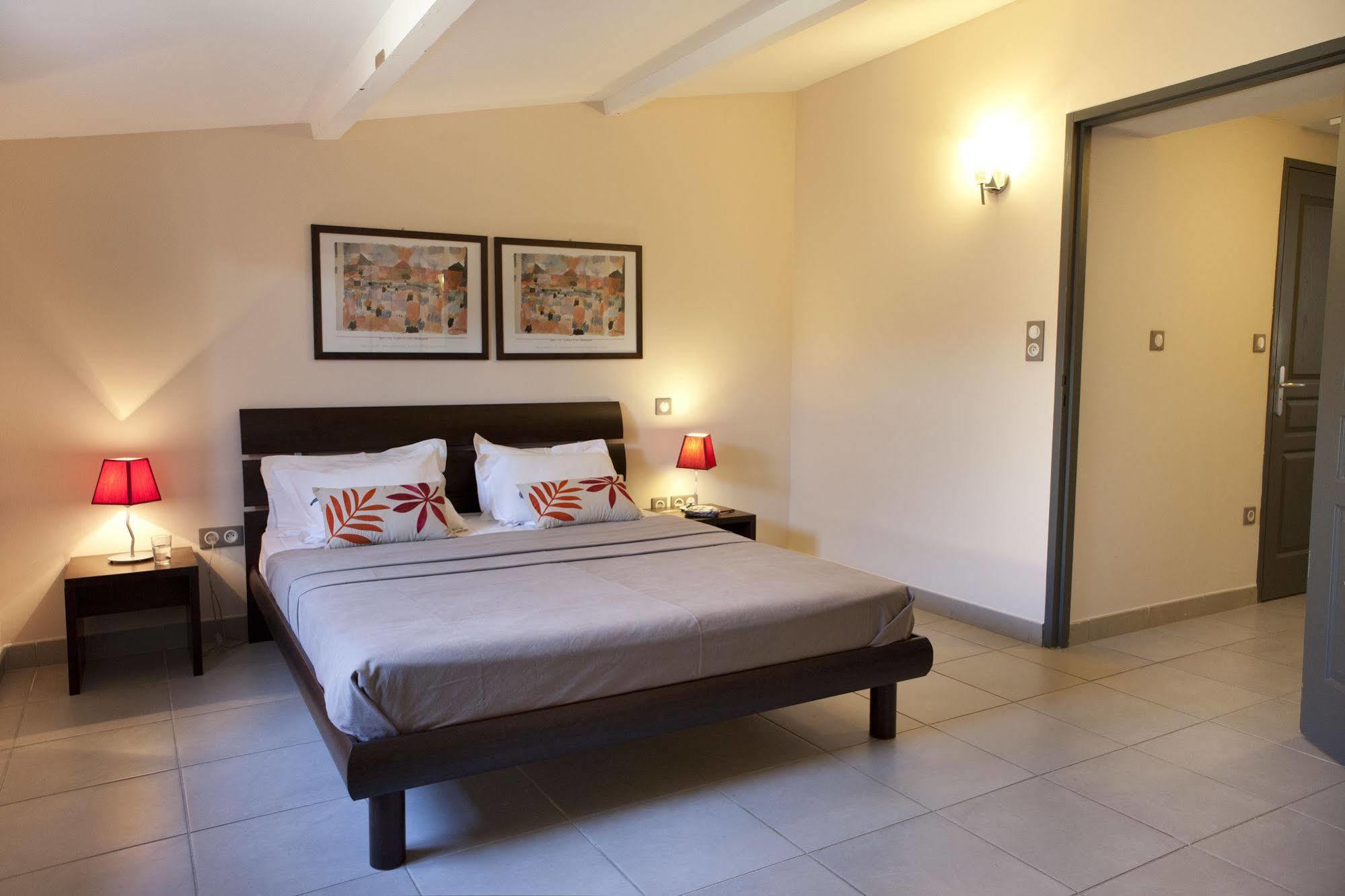 Mas De Valrugues Holifrance Aparthotel Saint-Remy-de-Provence Ngoại thất bức ảnh